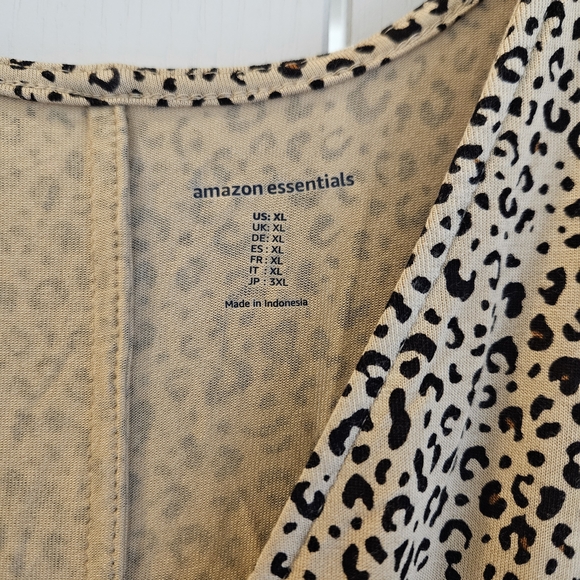Amazon Essentials Faux Wrap V-Neck Dress – NWT – Size XL – Leopard Print - Picture 4 of 8